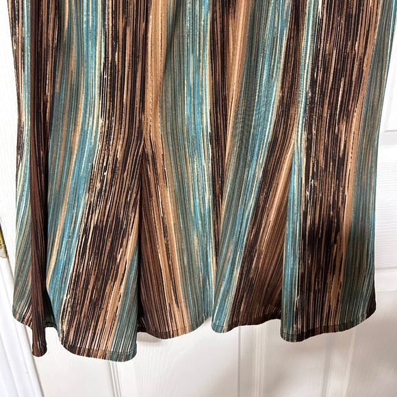 Dress - Picture 5 of 5